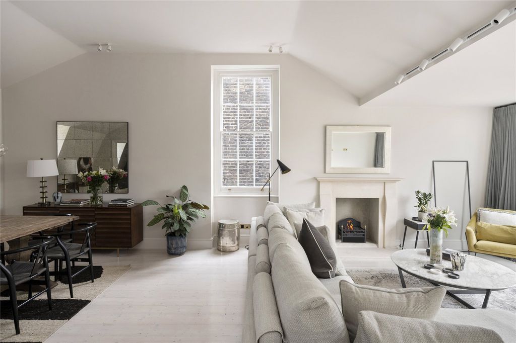 Property photo 2 of 18 Picture No. 06