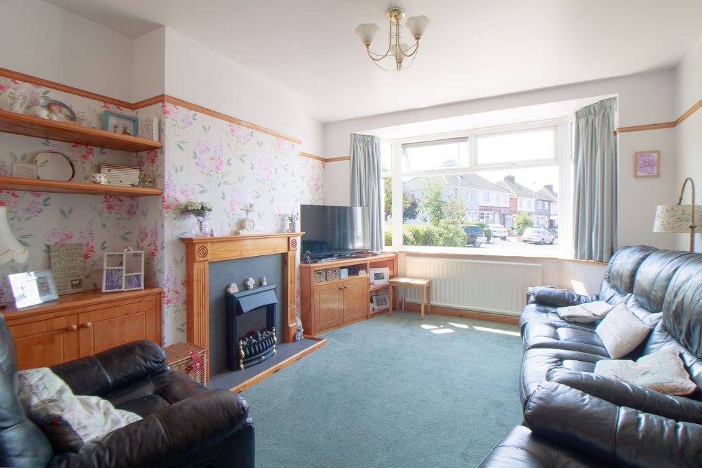 Property photo 3 of 16