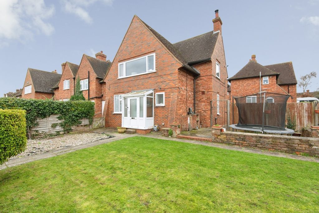 Property photo 2 of 20 Front Aspect