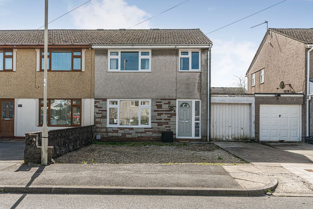 Property photo 1 of 26