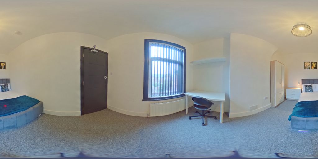 Property photo 1 of 32 Room 3 - Double Room Shared