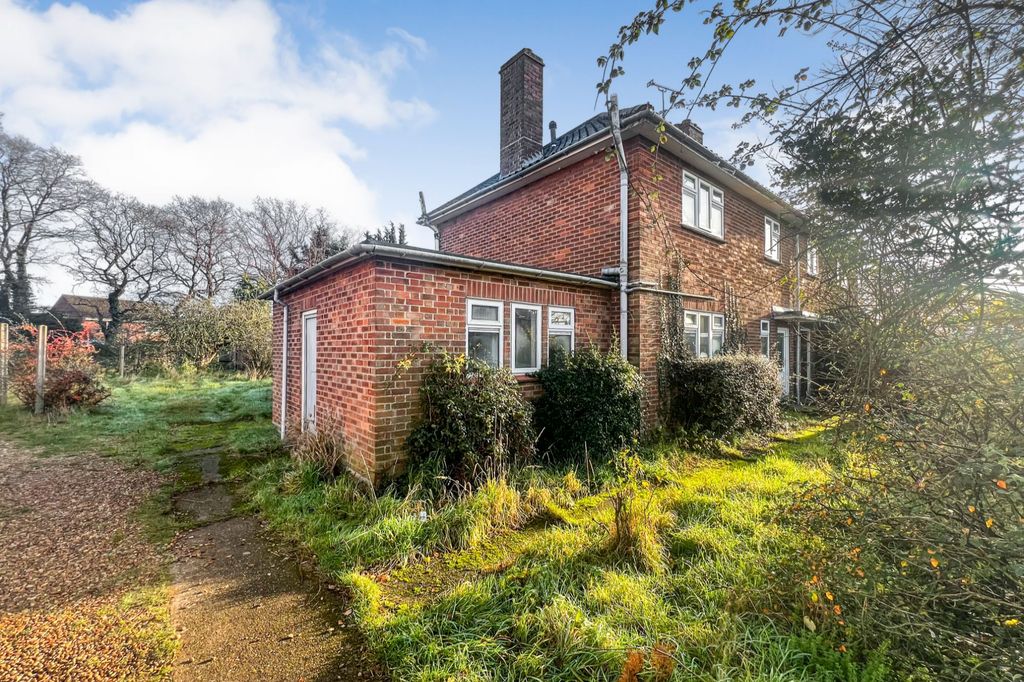 Property photo 1 of 14 12 Pound Road, Hevingham, Norwich Nr10 5Nb