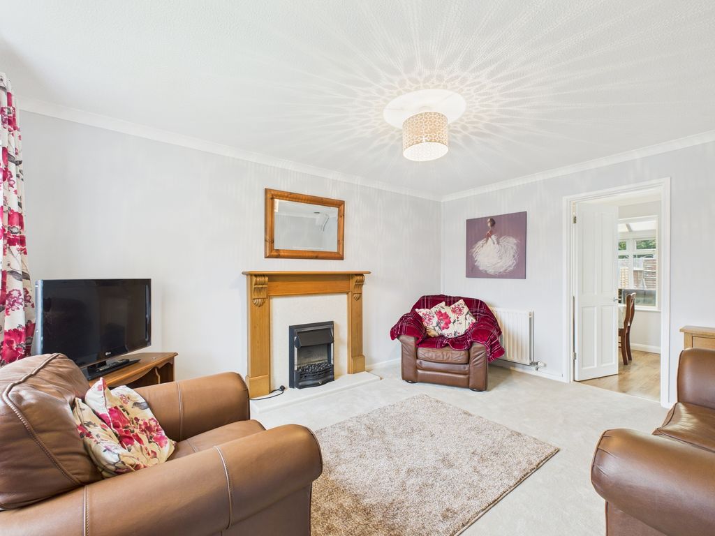 Property photo 2 of 14 Lounge