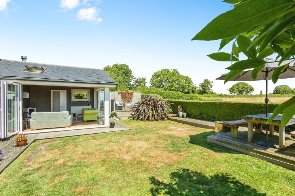 Property photo 2 of 30