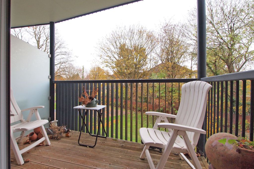 Property photo 3 of 18