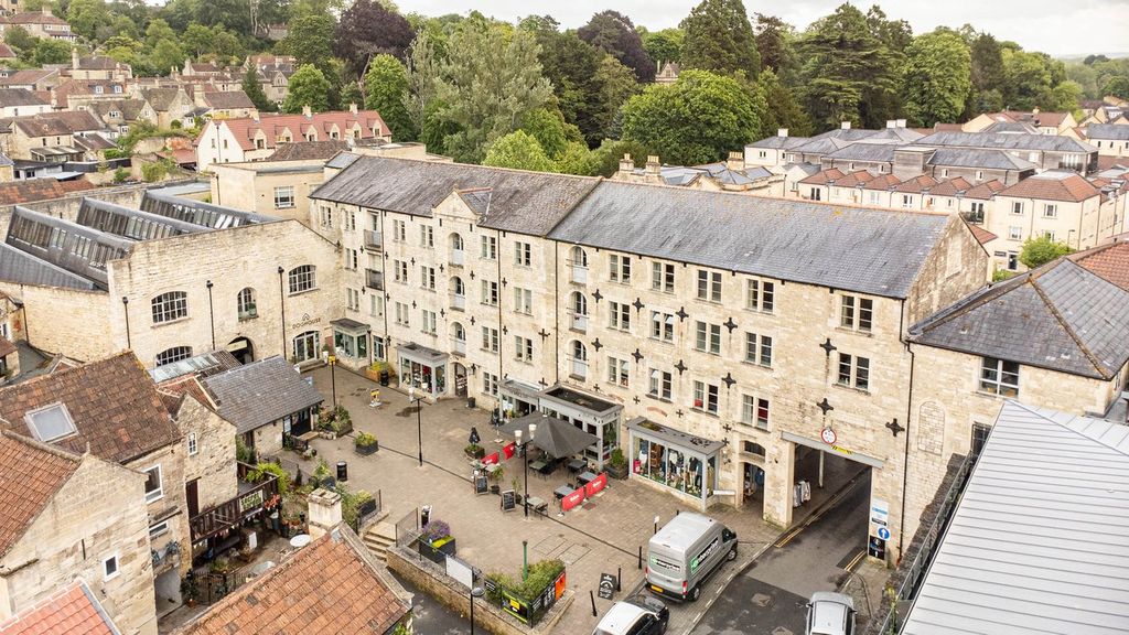 Additional image 8 of 2 bed flat for saleLamb Yard, Bradford-On-Avon BA15