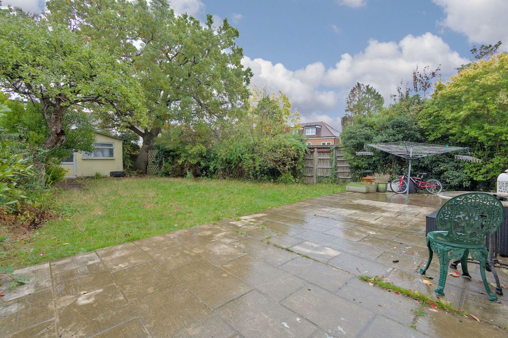 Property photo 2 of 18 Photo 10