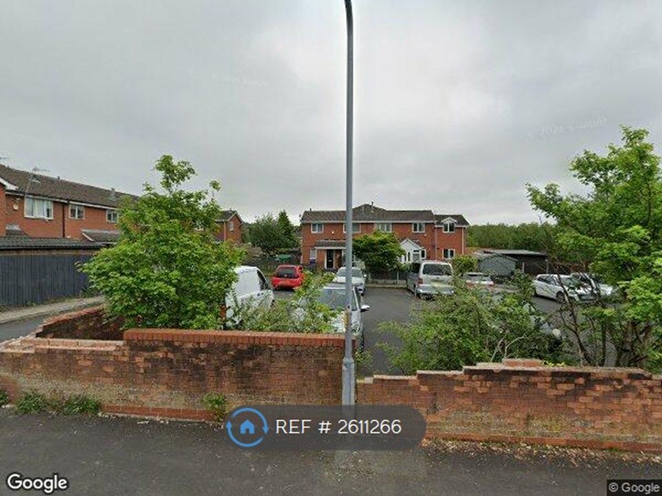 Property photo 2 of 13