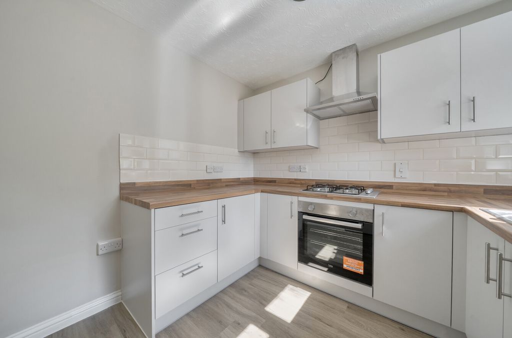 Property photo 3 of 14 1487799-25-6A4Bcf...