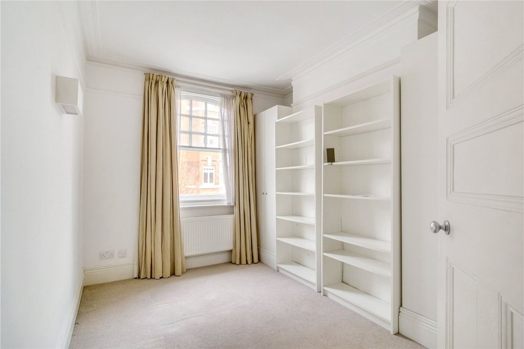 Property photo 3 of 15 Picture No. 04