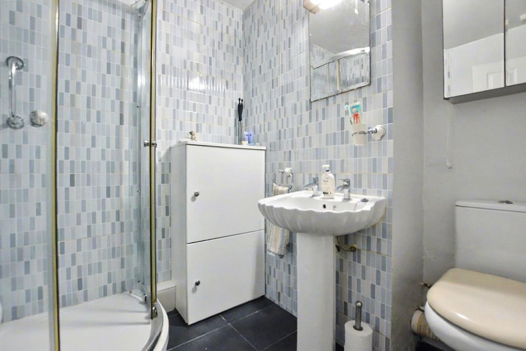 Property photo 3 of 10 Picture No. 24