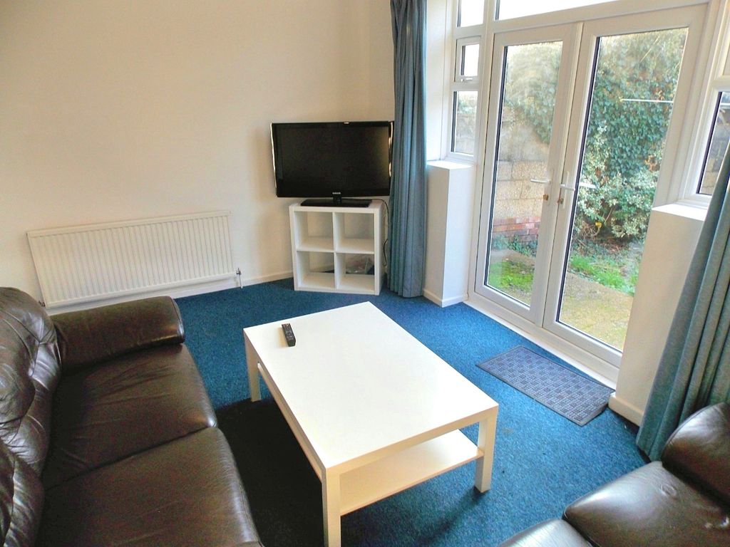 Property photo 2 of 3