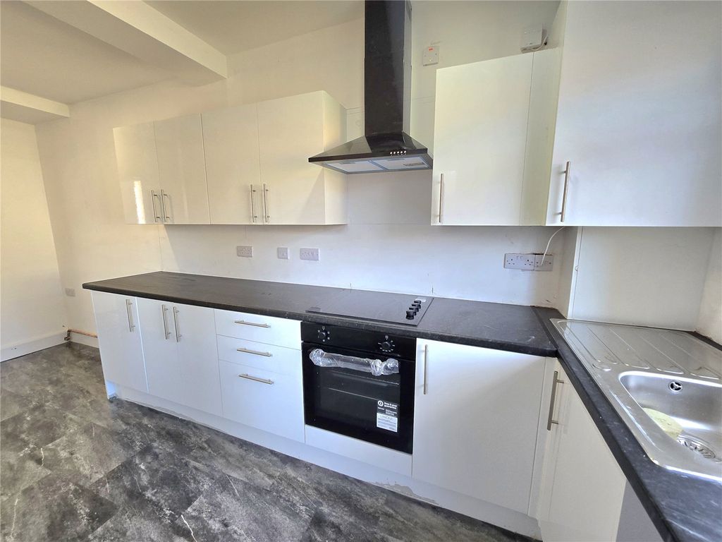 Property photo 2 of 13 Picture No. 01