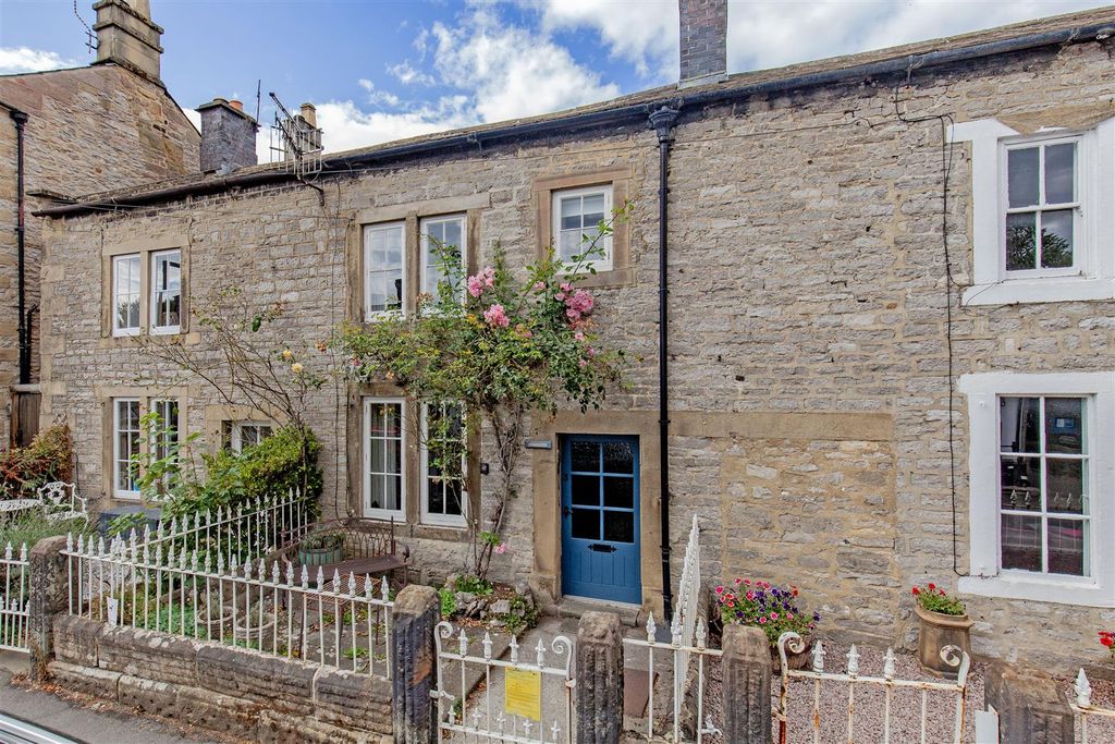 Property photo 1 of 19 Front External-1.Jpg