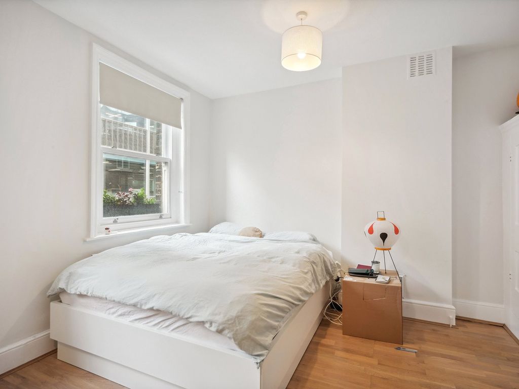 Property photo 3 of 8 Berwick Street