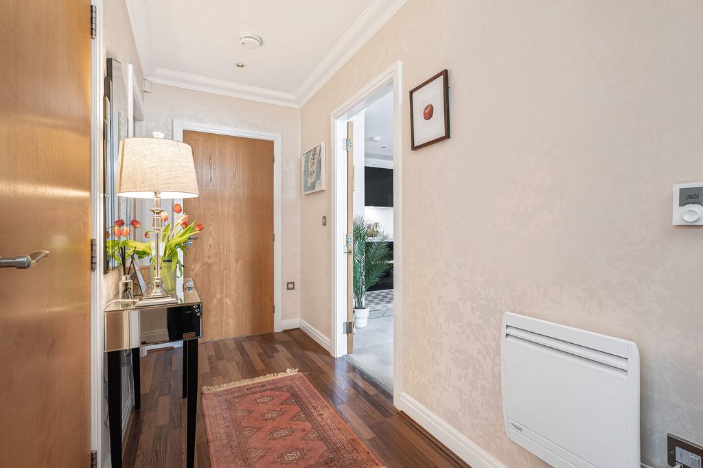 Property photo 3 of 30