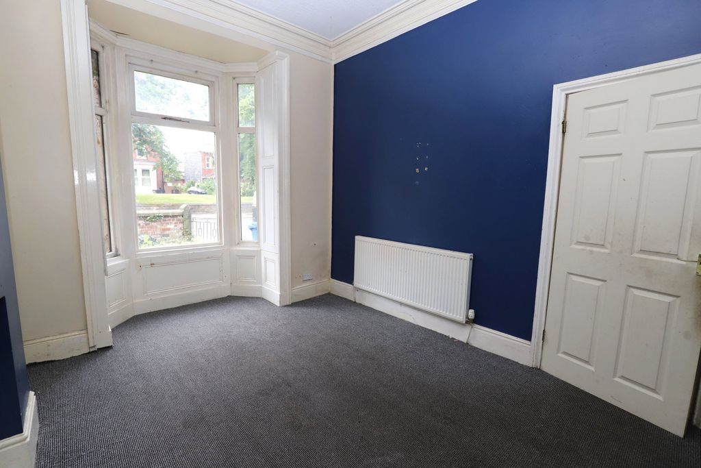 Property photo 2 of 29