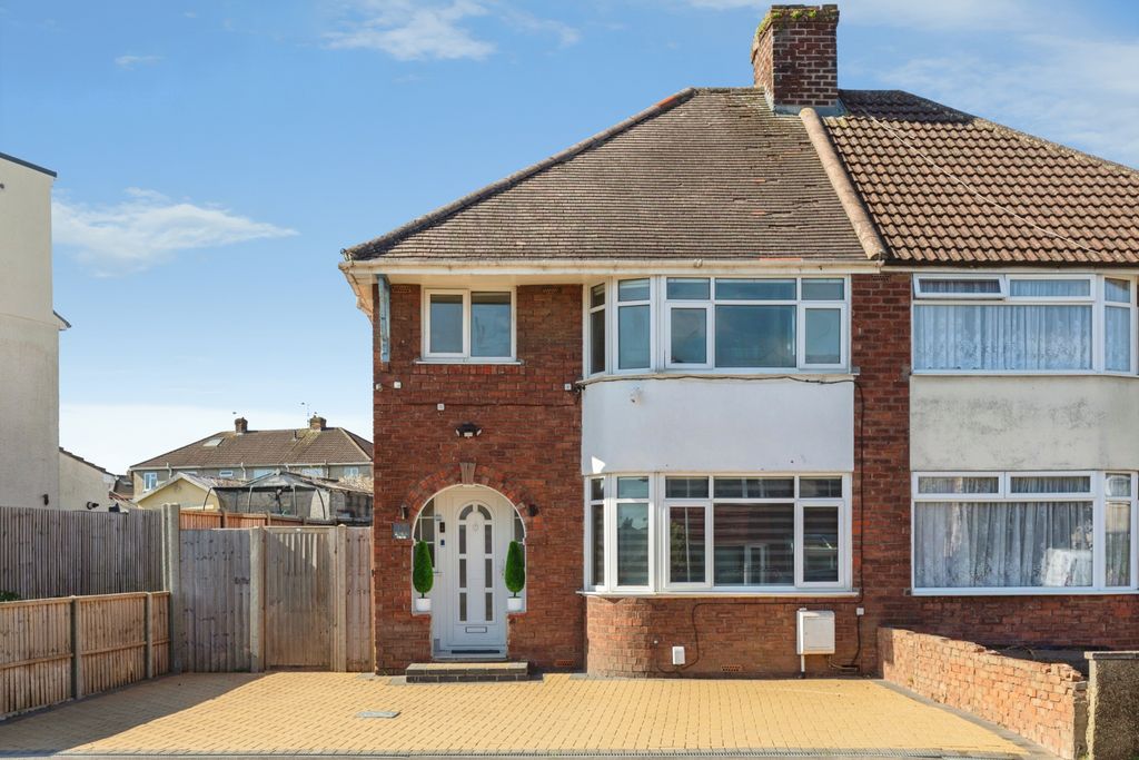 Property photo 1 of 20