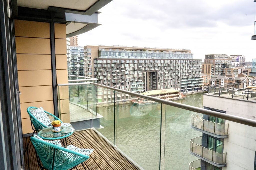 Property photo 2 of 30