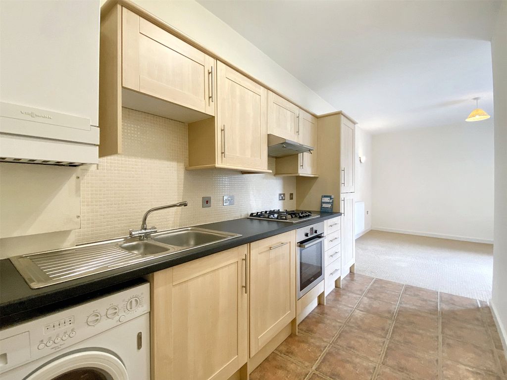 Property photo 2 of 9 2 - Picture No. 06