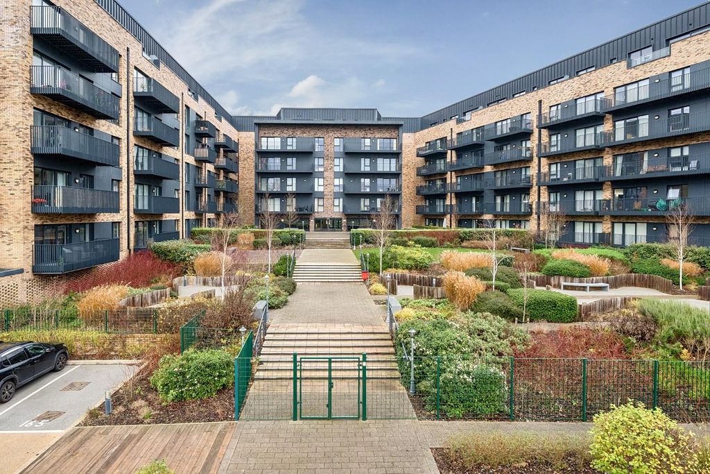 Property photo 1 of 14 1394811-8-69499Afa79A6E.Jpg