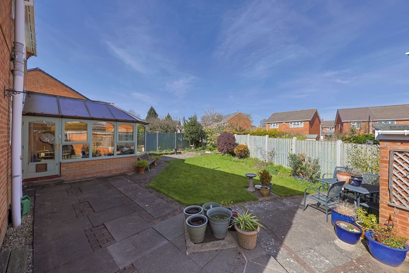 Property photo 2 of 31 Garden