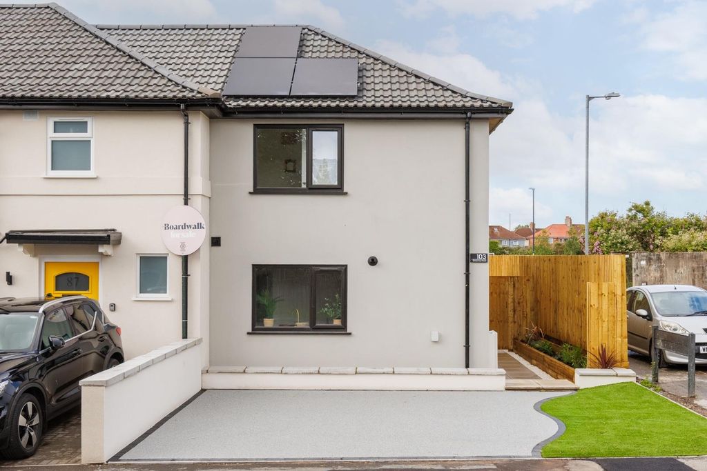 Property photo 2 of 26 103 Crossways-1.Jpg