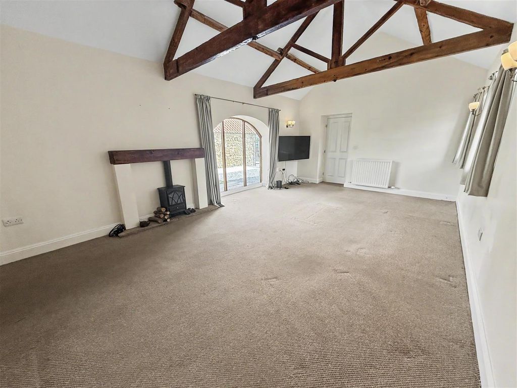 Property photo 2 of 18 Living Room