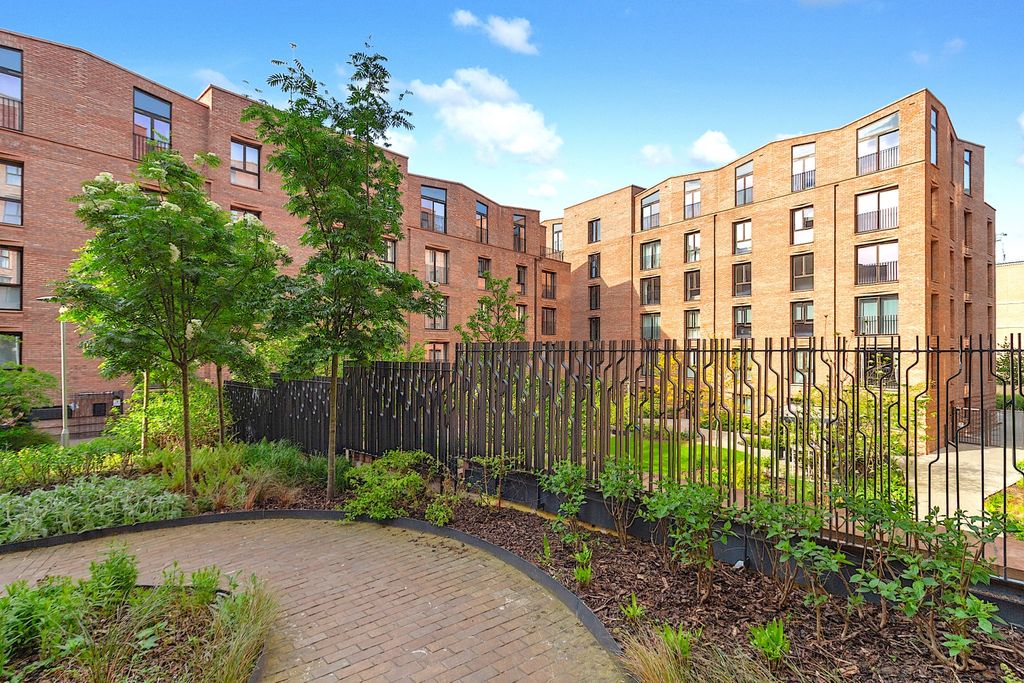 Property photo 1 of 20 Hudson Quarter - Communal Area1