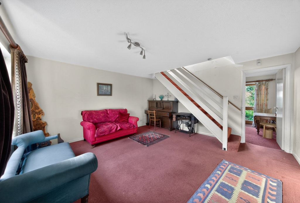Property photo 3 of 10 1434981-9-69c55Db...