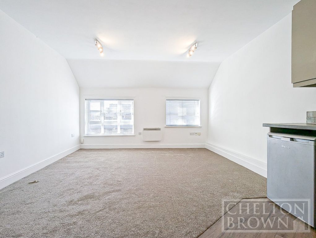 Property photo 3 of 14 Living Room