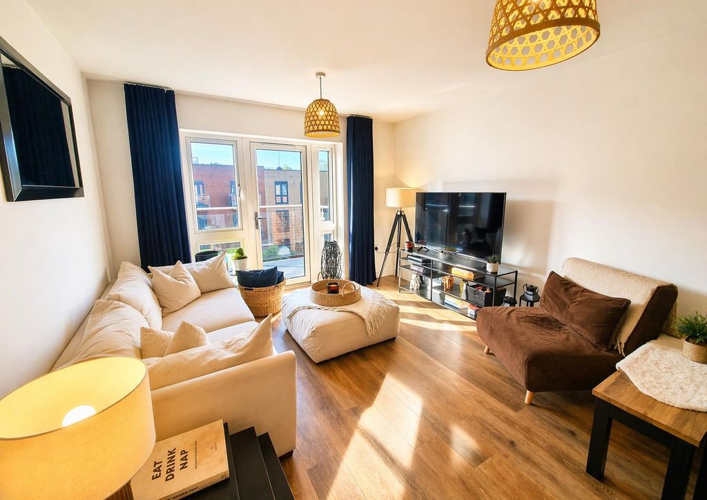 Property photo 3 of 15 10.Png