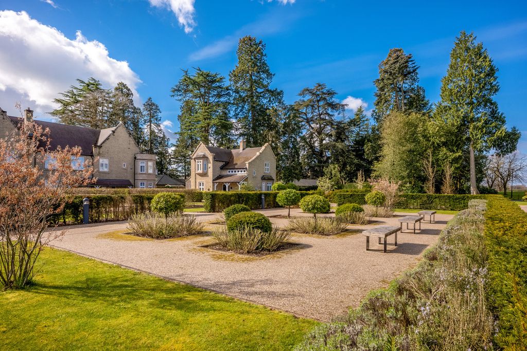 Additional image 28 of 2 bed flat for saleBirmingham Road Hatton Warwick, Warwickshire CV35