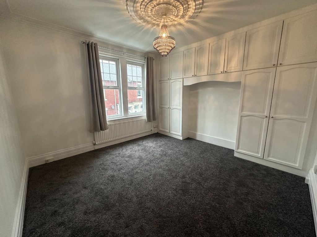 Property photo 2 of 14 2857663