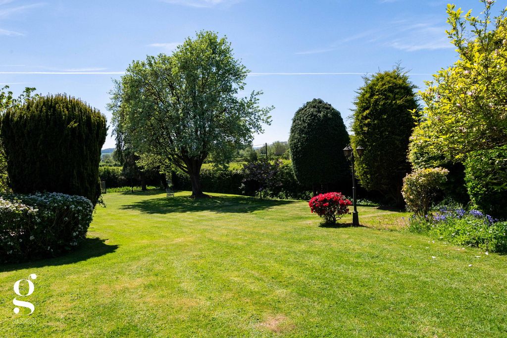 Additional image 5 of 5 bed detached house for saleNewtown, Leominster, Herefordshire HR6
