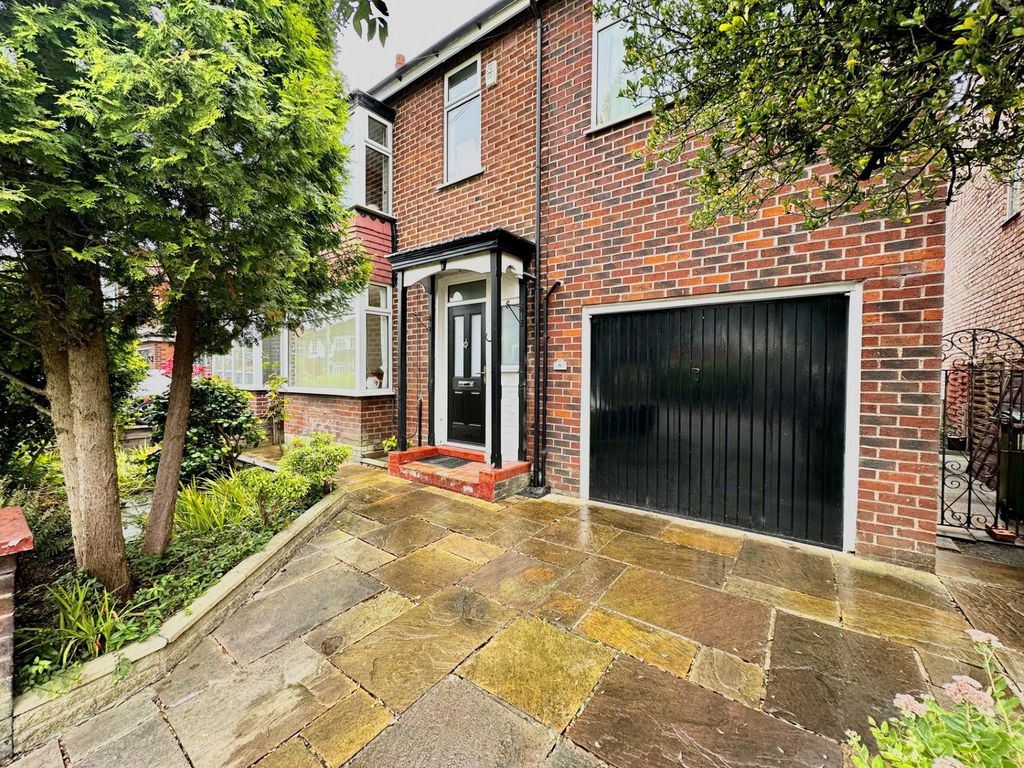 Property photo 1 of 34
