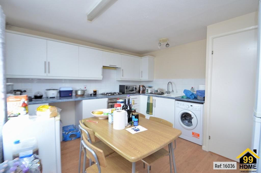 Property photo 3 of 8 Photo 2