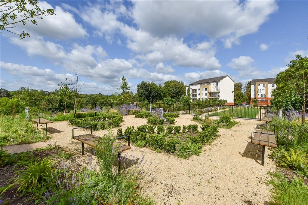 Property photo 2 of 11 Surrounding Area