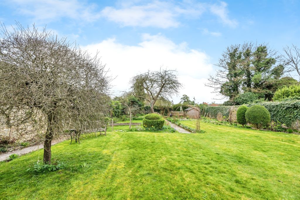 Property photo 3 of 19