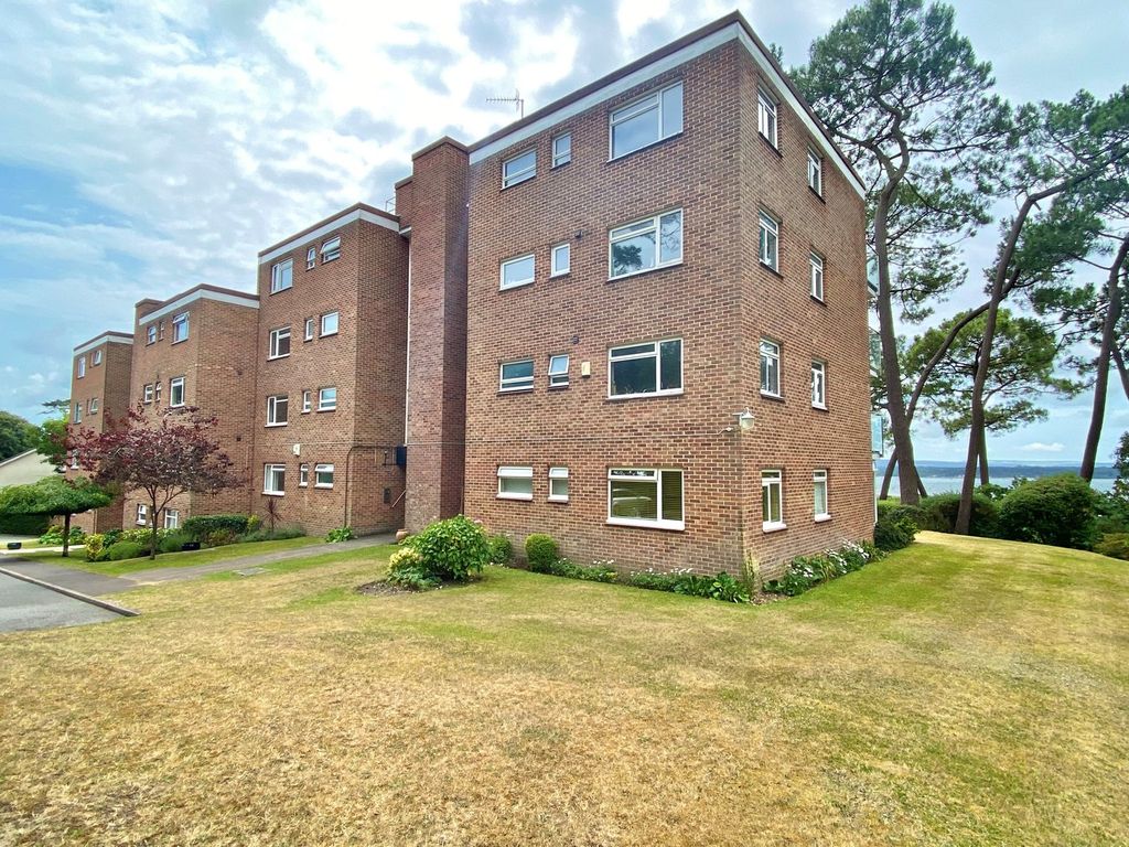 Property photo 3 of 26