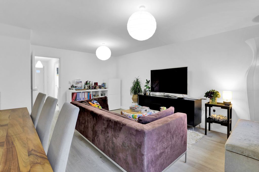 Property photo 3 of 11 8W7A5642