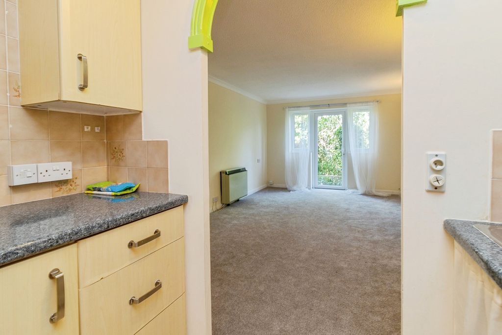 Property photo 3 of 20 Pbox-Img.Jpg