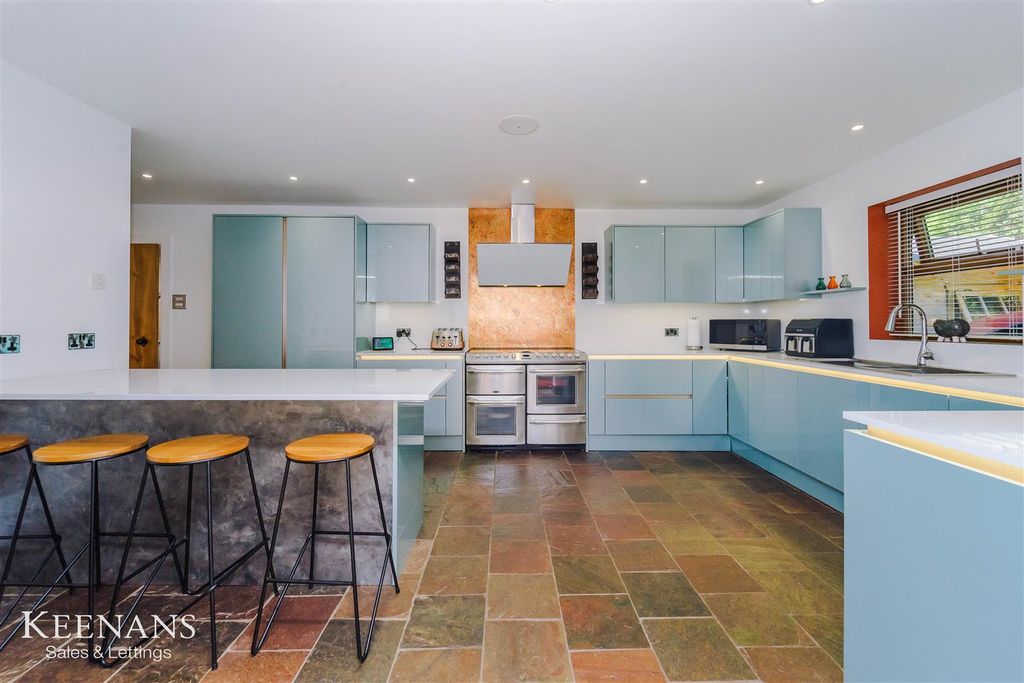 Property photo 1 of 46 35.Jpg