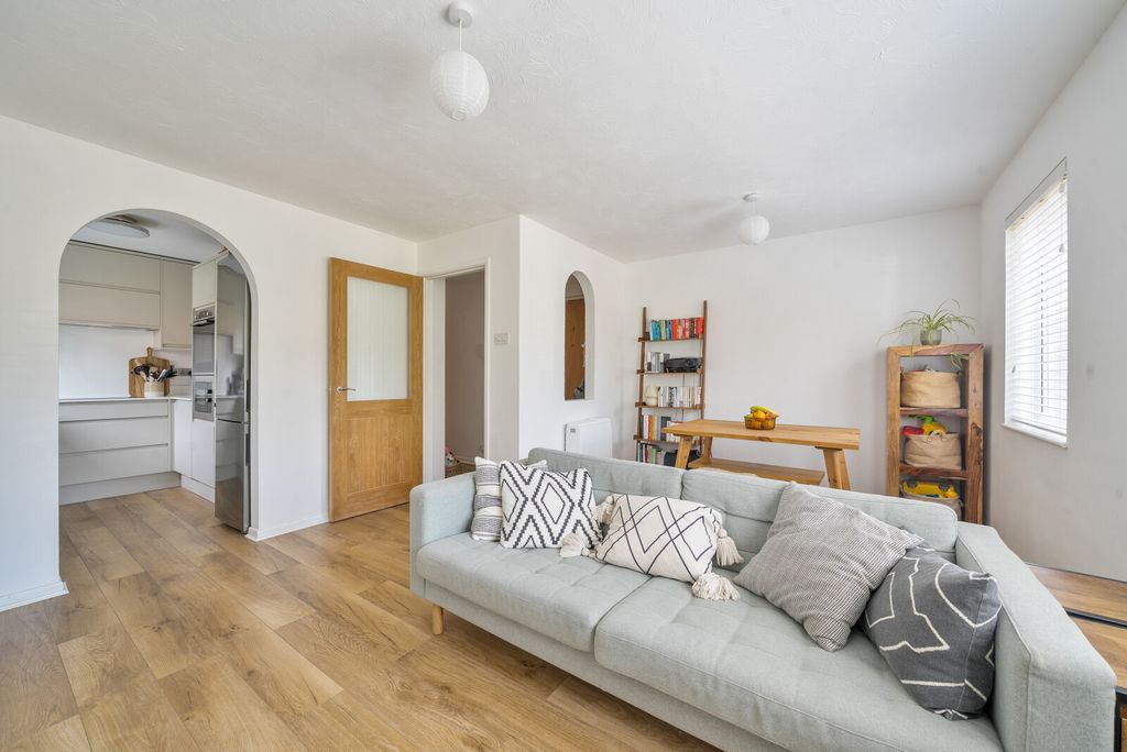 Property photo 1 of 10 1301306-11-68385F...