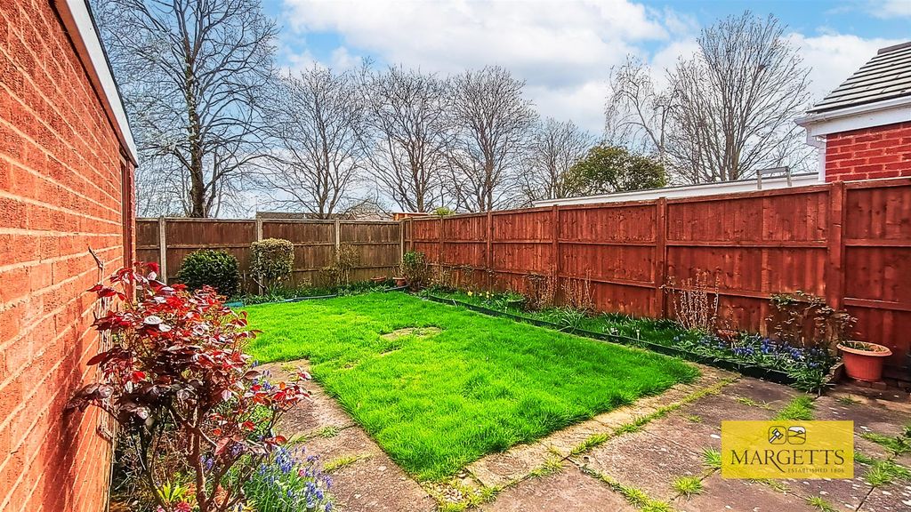 Property photo 2 of 15 Garden1-Edit.Jpg