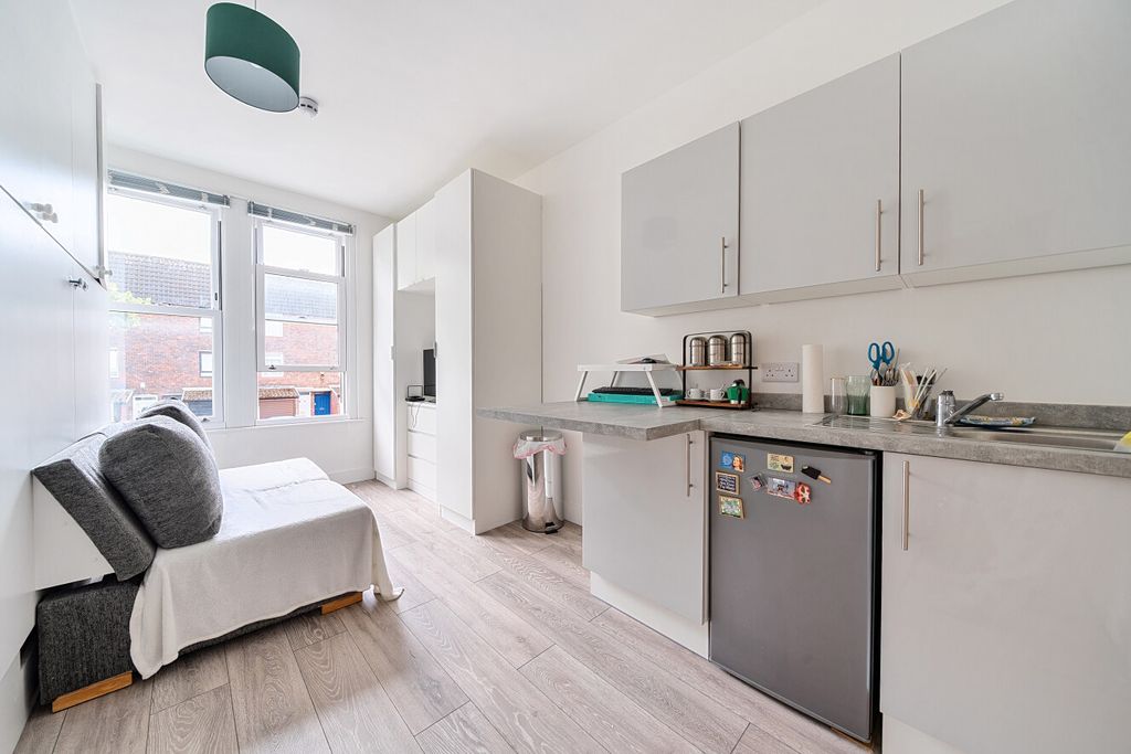 Property photo 1 of 19 1497733-1-6A62067...