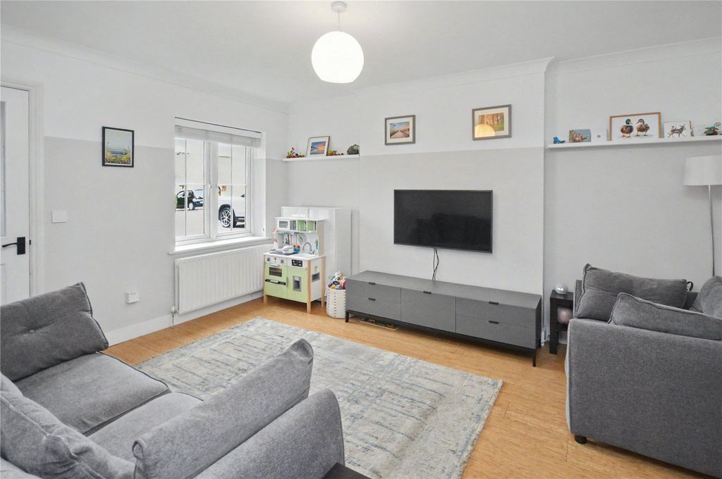 Property photo 3 of 23 Picture No. 37