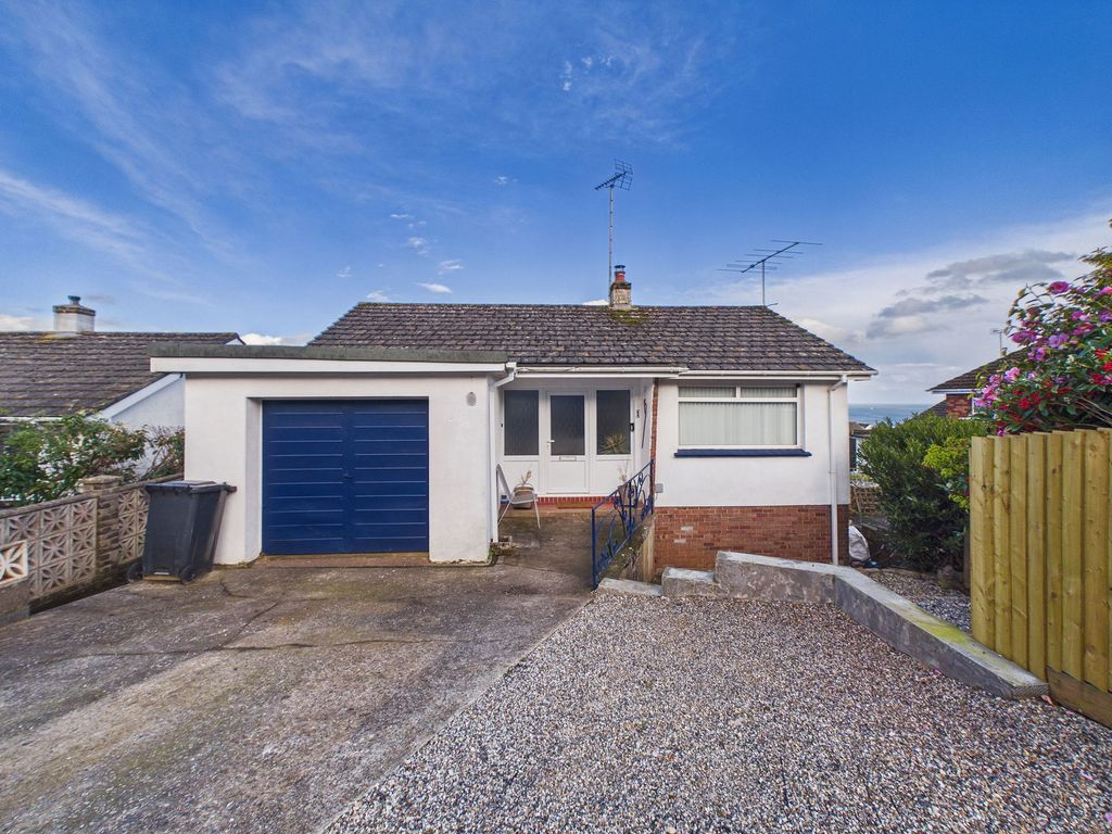 Property photo 2 of 31