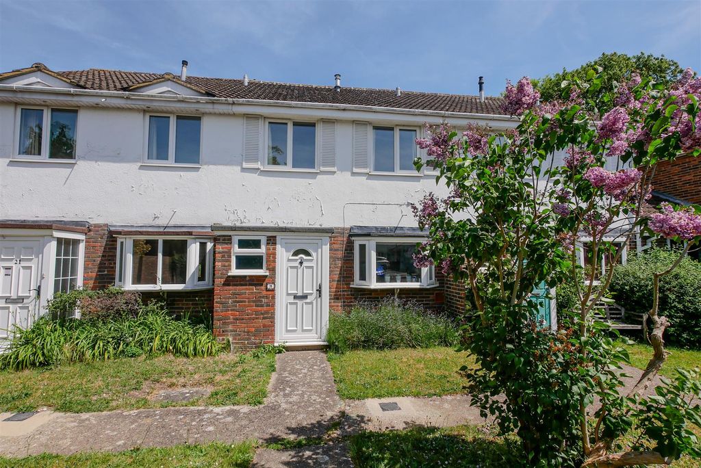 Property photo 1 of 16 Approach