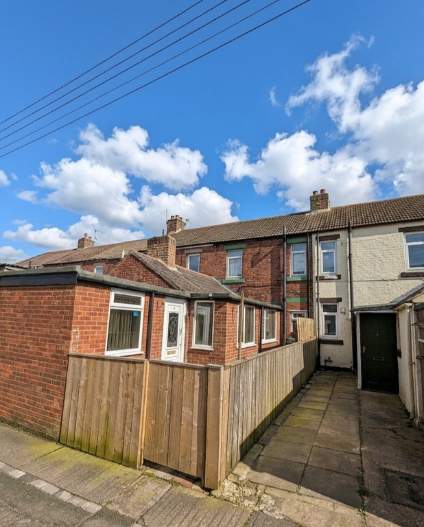 Property photo 1 of 9